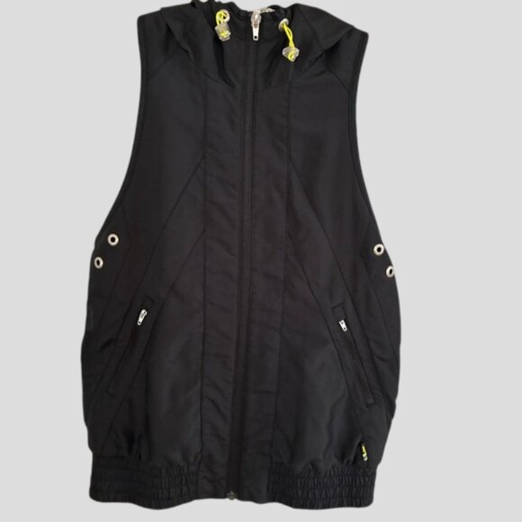 Aritzia TNA Black Athletic Running Lightweight Hooded Vest - Picture 5 of 14